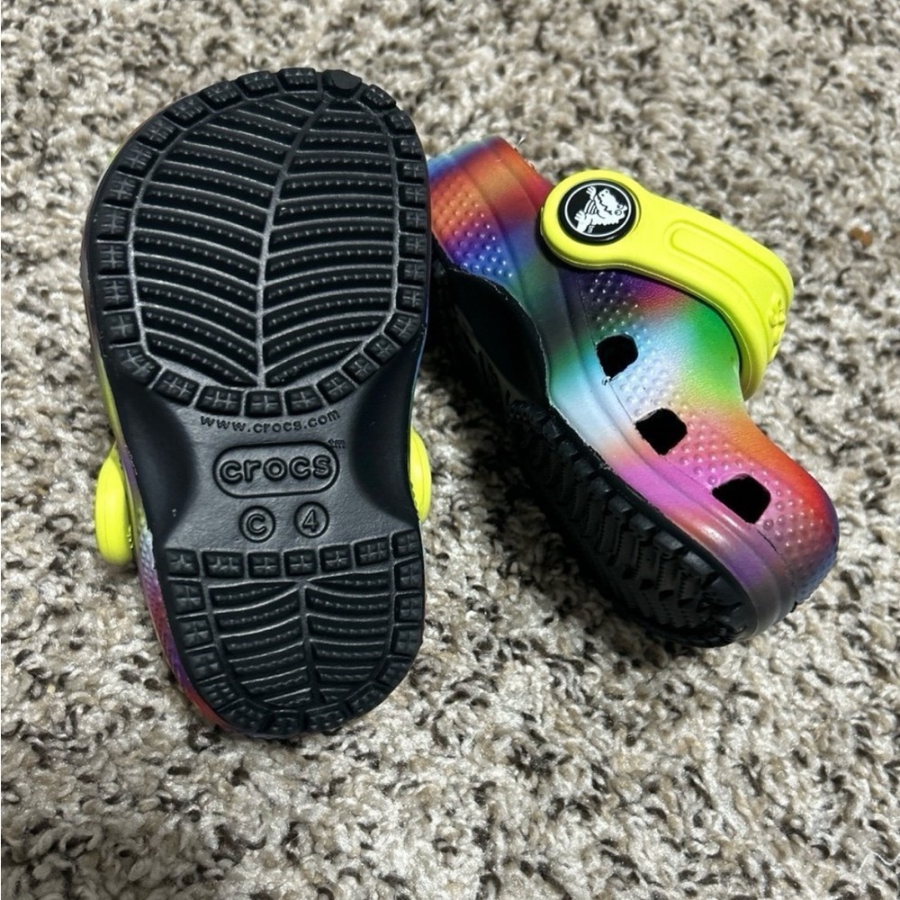 Toddler crocs